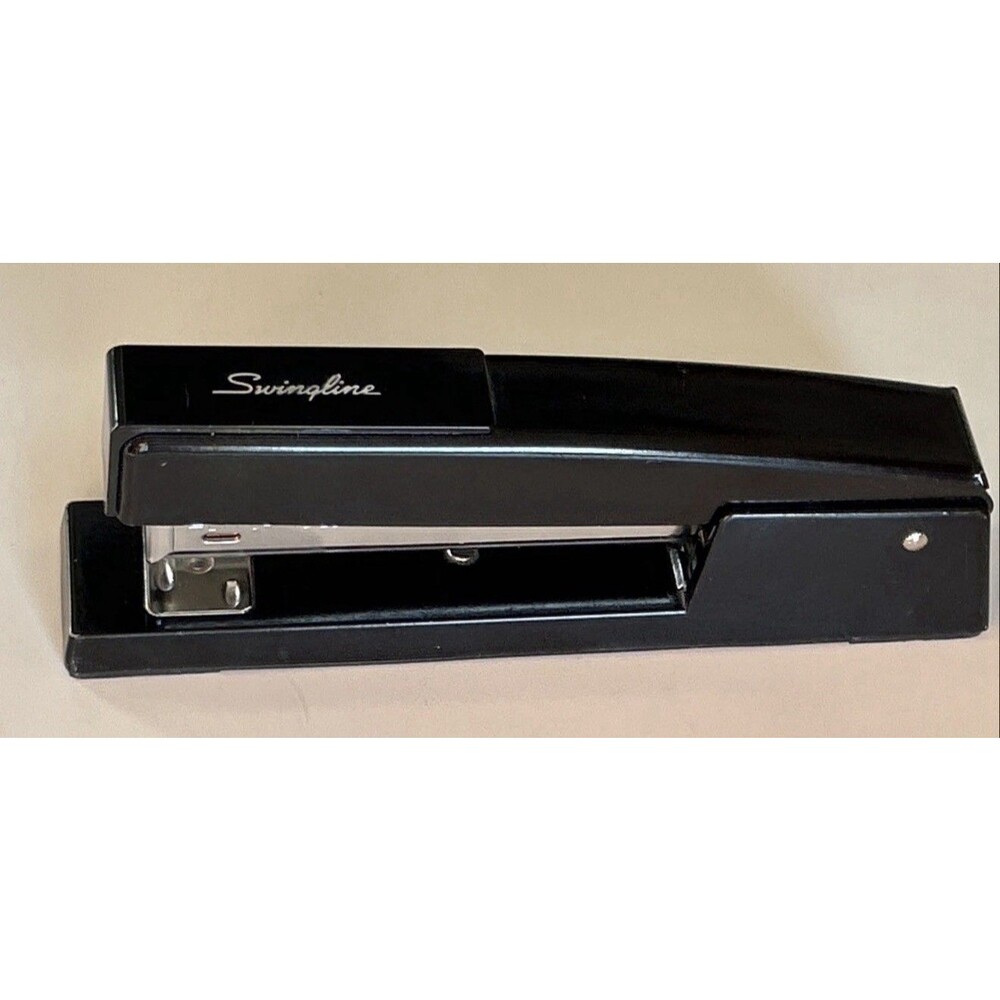 Model 747xx Black SWINGLINE STAPLER - very good condition, tested & works great